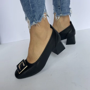 Körömcipő Pass M4M440011A