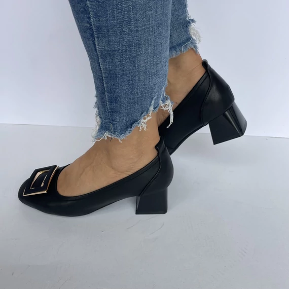 Körömcipő Pass M4M440011A