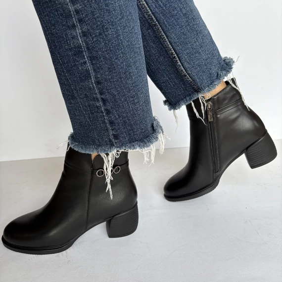 Bokacsizma Pass J8B33208